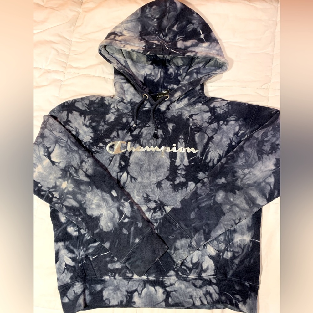 Tie-dye blue and white champion hoodie size small
